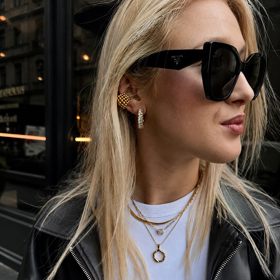 Ear cuff